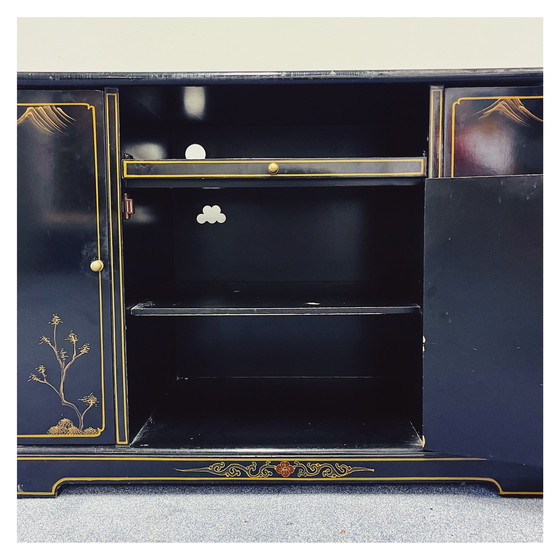 Image 1 of Chinees Dressoir