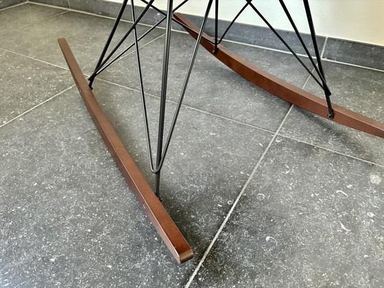 Image 1 of Vitra RAR Eames schommelstoel