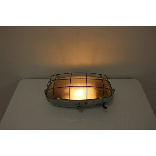 Vintage industriële plafondlamp type 511 32 01 in metaal en glas, Tsjechoslowakije 1990