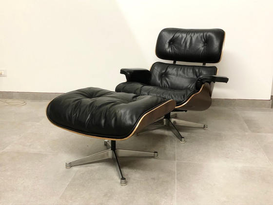 Image 1 of 1970S Icf Loungestoel met Ottoman - Model 670 & 671 - Charles & Ray Eames