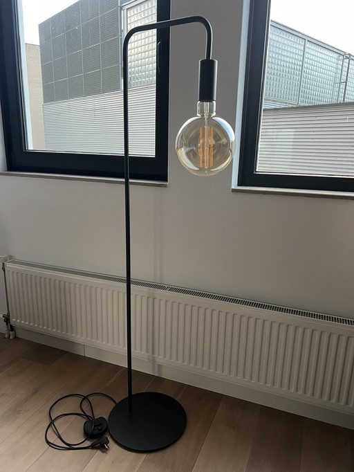 Vloerlamp Van Ztahl Met Dimmer