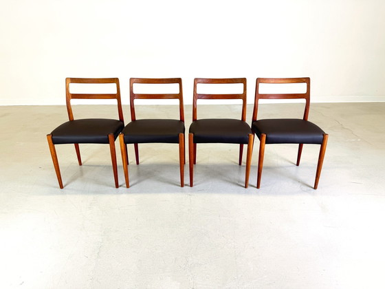 Image 1 of Set van 4 stoelen Mid Century Johannes Andersen Anna Uldum Møbelfabrik Teakhout