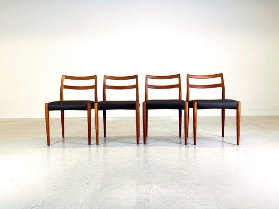 Image 1 of Set van 4 stoelen Mid Century Johannes Andersen Anna Uldum Møbelfabrik Teakhout