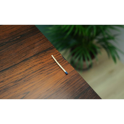 Vintage hoog dressoir in rozenhoutfineer, Denemarken 1970