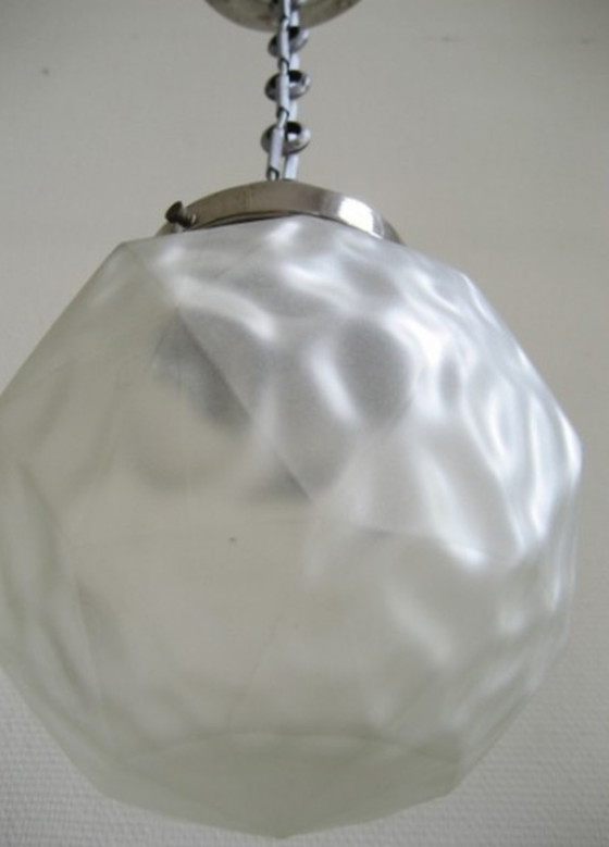 Image 1 of Art Deco hanglamp met matglazen bol