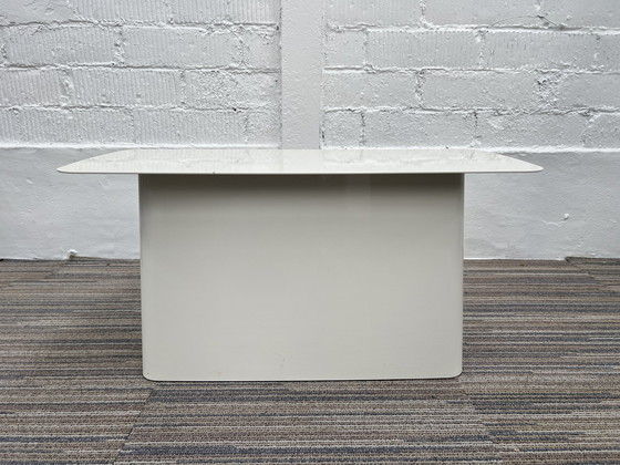 Image 1 of 1X Metal Side Tabel Vitra