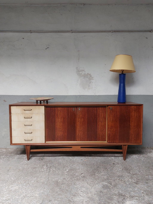 Mid-century van pelt dressoir