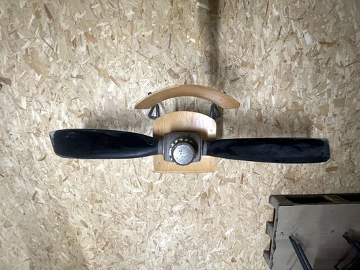 Vintage Cessna propeller