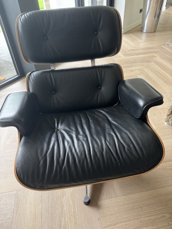 Image 1 of Ray & Charles Eames lounge chair