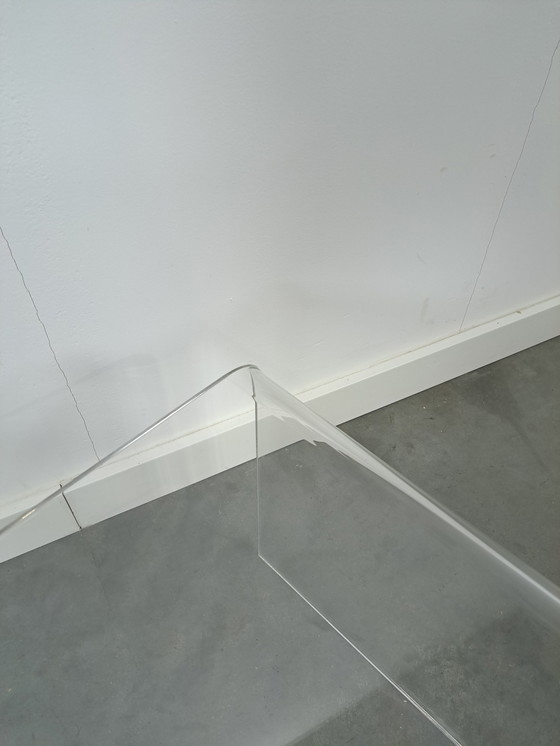 Image 1 of Kunststof Gebogen Plexiglas Tafel, Bijzettafel