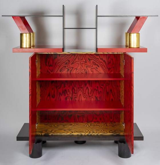 Image 1 of "Freemont" kabinet door E.Sottsass, 1984 Bewerkt door Memphis