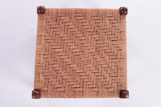 Image 1 of Vintage Brutalistisch krukje of voetenbankje van jute touw, jaren 60