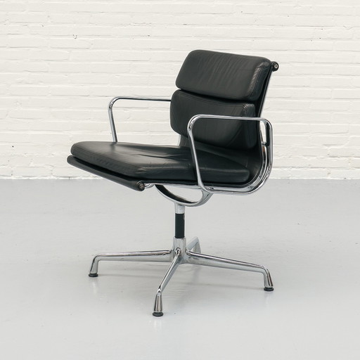 Eames Soft Pad EA 207 Vitra 