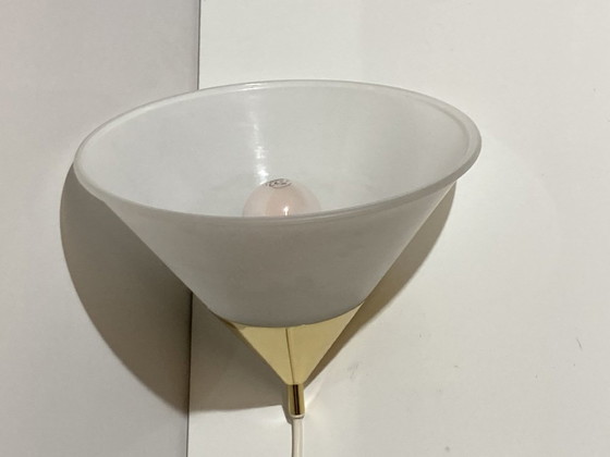 Image 1 of Messing en opaline glazen hanglamp uit het ruimte tijdperk van Limburg Glashütte