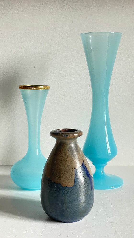 Image 1 of Vintage blauw glas en gres vazen