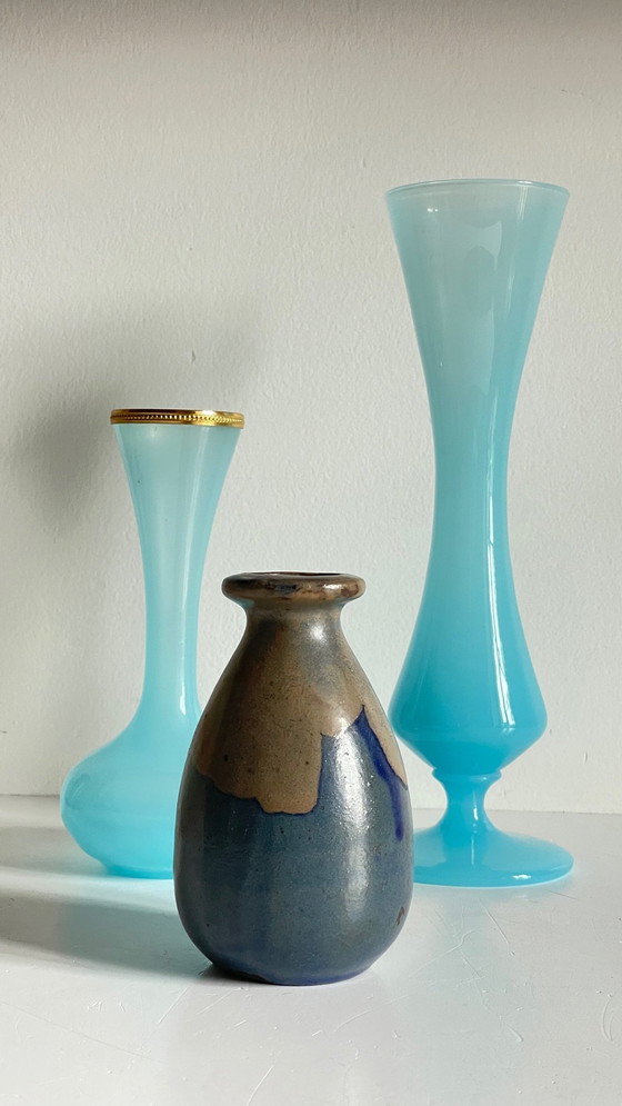 Image 1 of Vintage blauw glas en gres vazen