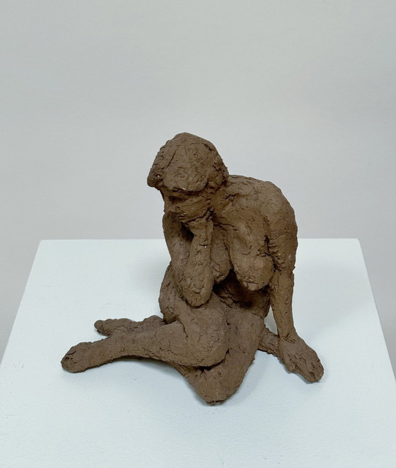 Image 1 of Terracotta sculptuur - Een naakte vrouw - Yolande Ide (1931)