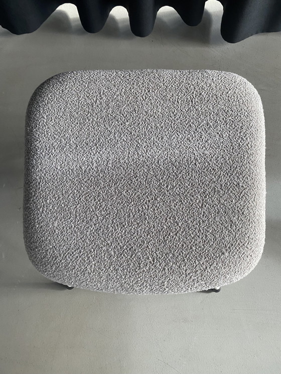 Image 1 of Design In Box / Gijs Van Der Sluis - Fauteuil No. 13 + Voetenbankje - Wit Frame + Witte Bouclé Stof