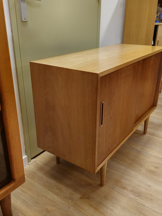 Image 1 of Vintage Poul Hundevad  Dressoir Sideboard Kast Kastje Deens