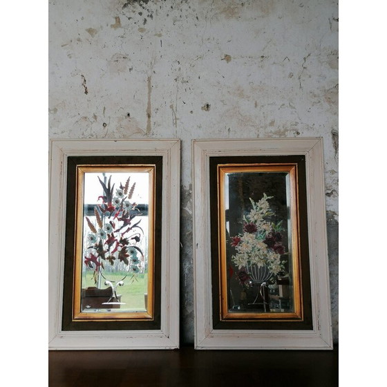 Image 1 of Paar vintage gegraveerde en handbeschilderde spiegels in wit hout