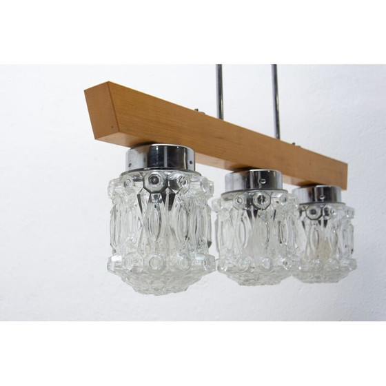 Image 1 of Vintage kroonluchter van hout en glas met oosterse cloc brutalisme, Tsjechoslowakije 1970