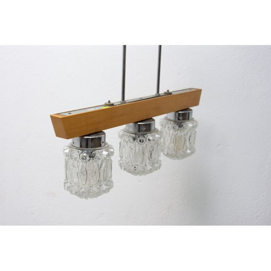 Image 1 of Vintage kroonluchter van hout en glas met oosterse cloc brutalisme, Tsjechoslowakije 1970
