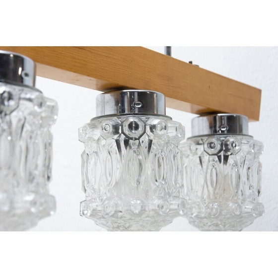 Image 1 of Vintage kroonluchter van hout en glas met oosterse cloc brutalisme, Tsjechoslowakije 1970