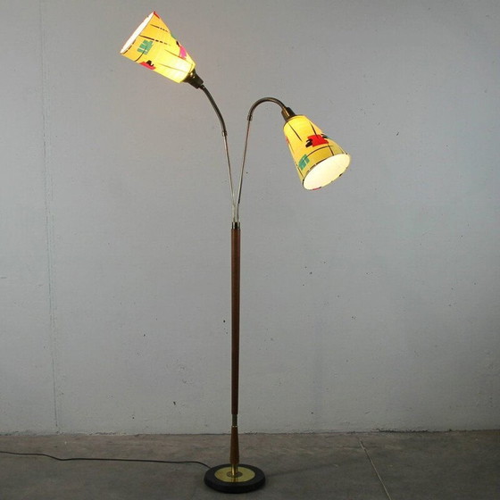 Image 1 of Vintage teakhouten vloerlamp met gelakt ijzer en messing voet, Frankrijk 1950