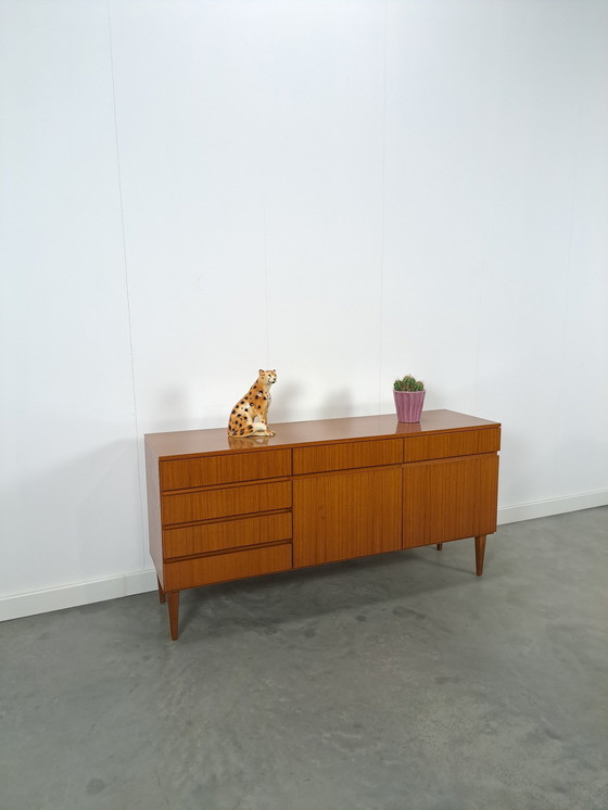 Image 1 of Teak Fineer Dressoir Barkast Met Lades En Klepdeuren