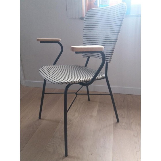 Image 1 of Vintage metalen gestreepte stoel 1950