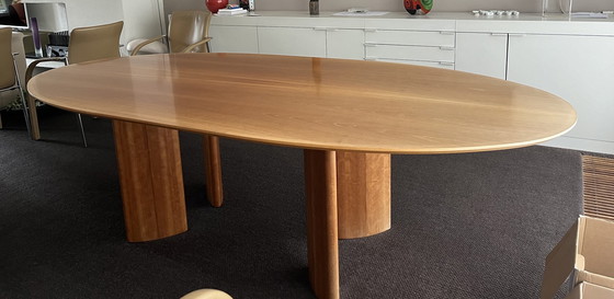 Image 1 of Arco Eetkamertafel En Leolux Stoelen