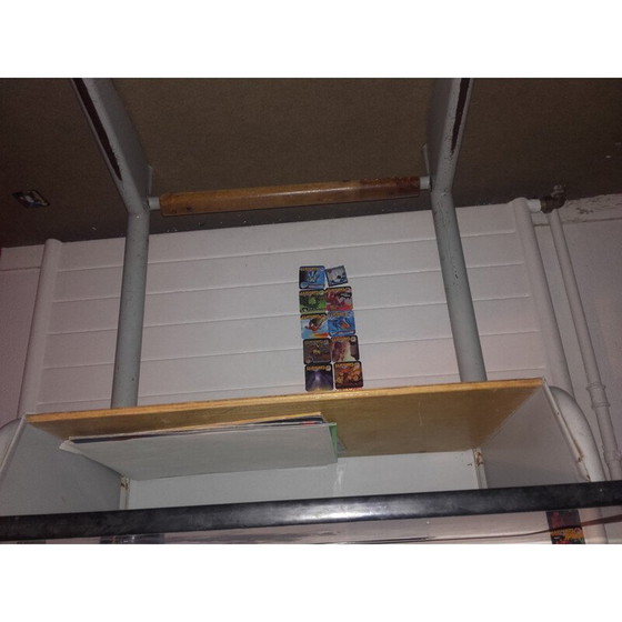 Image 1 of Vintage kinderbureau met houten stoel, 1960