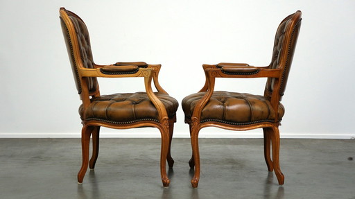 2 x Rundleren barokke chesterfield fauteuil/ armchair met queen Ann pootjes