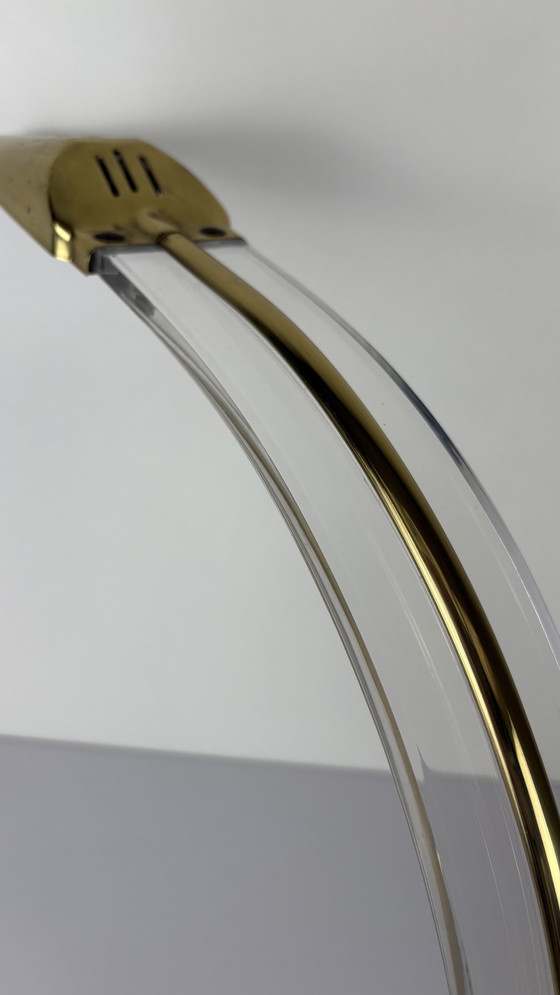Image 1 of Vintage Plexiglass Slang Tafellamp Goud Lucite Cobra Messing