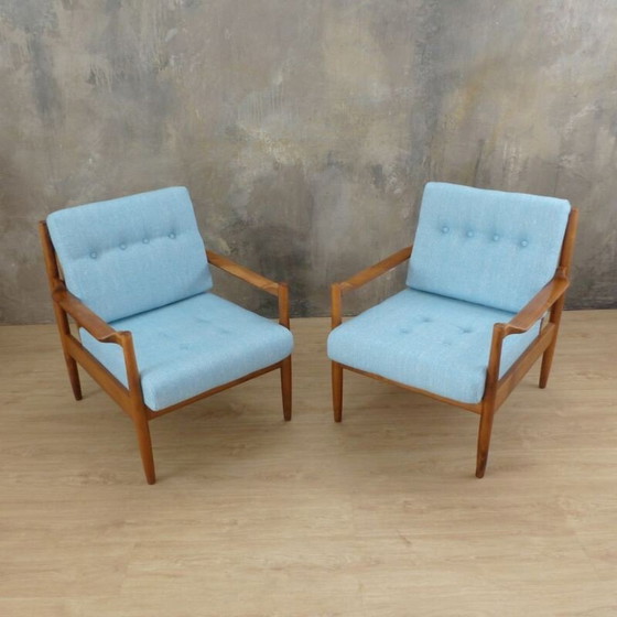 Image 1 of Paar vintage lichtblauwe fauteuils, Scandinavisch 1950