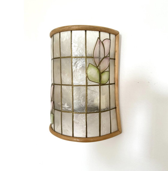 Image 1 of Paar Zweedse Vintage Tiffany / Bamboe Stijl Zeeschelp Wandconussen , Handgemaakt, Sjömarkens Armatur