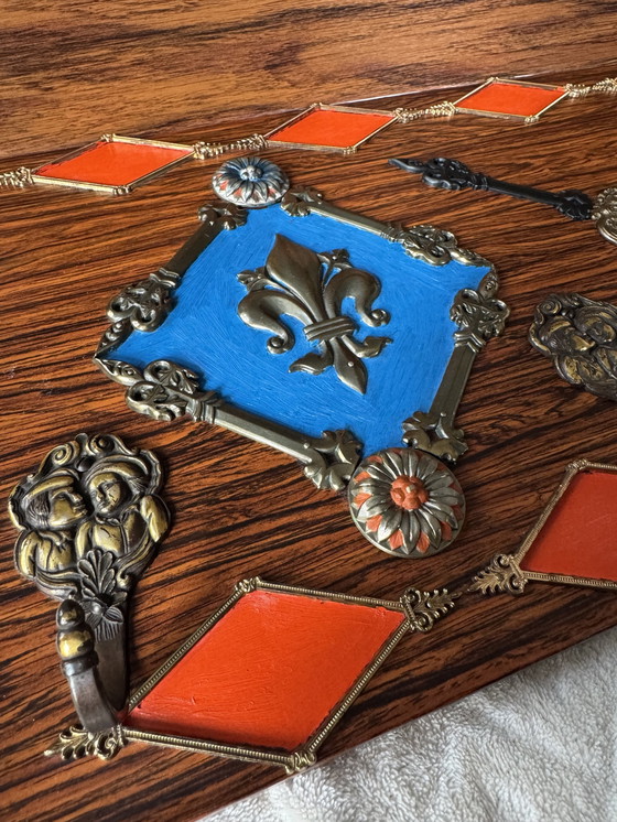 Image 1 of Fleur De Lys Kleerhanger