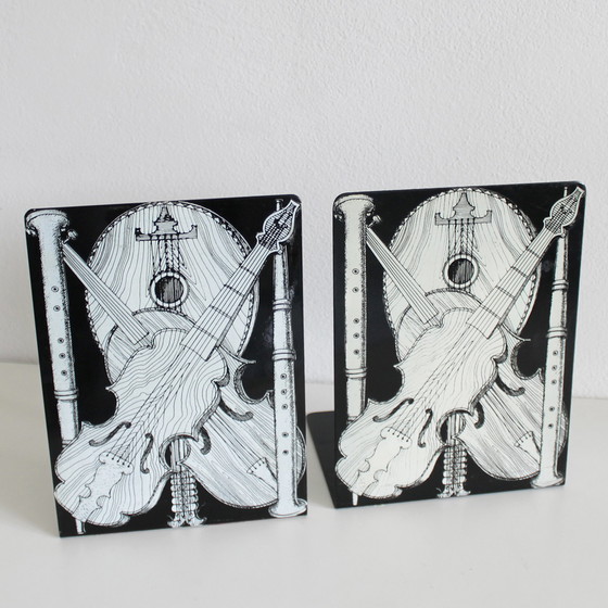 Image 1 of 2x Strumenti Musicali van Piero Fornasetti boekensteun