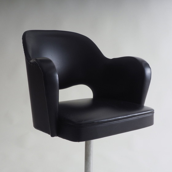 Image 1 of Vintage zwarte fauteuil