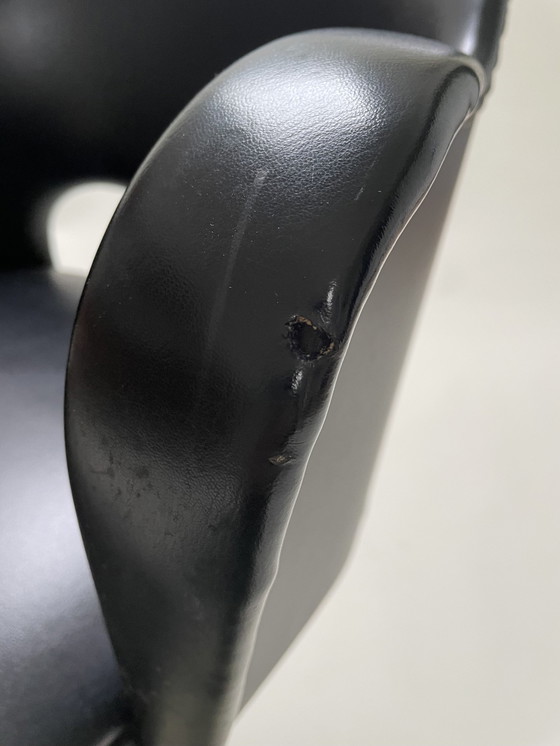 Image 1 of Vintage zwarte fauteuil