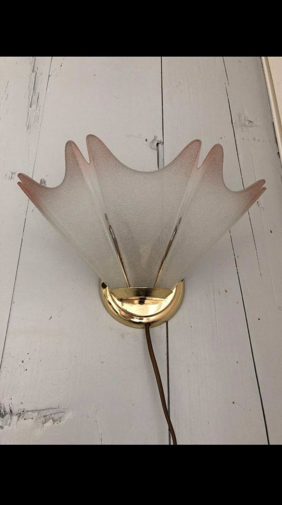 Image 1 of Hollywood Regency Glazen 'Bloem' Wandlamp