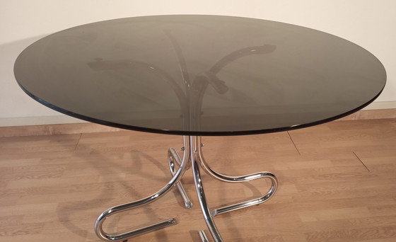 Image 1 of Italiaanse Mid Century Chroom en Staal Salontafel met Rond Rookglazen Blad, 1960