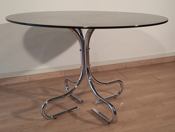 Image 1 of Italiaanse Mid Century Chroom en Staal Salontafel met Rond Rookglazen Blad, 1960