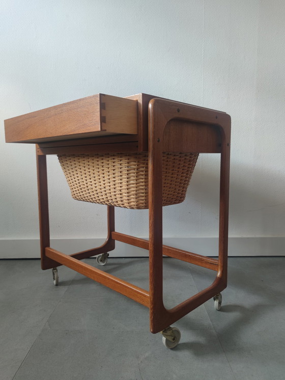 Image 1 of Vintage Deense bijzettafel/trolley in teak