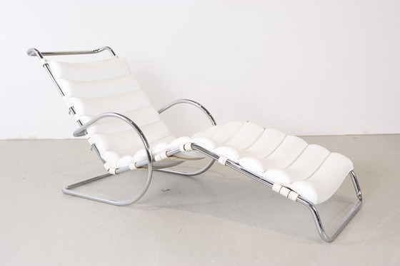 Image 1 of Mies van der Rohe Vintage ligstoel