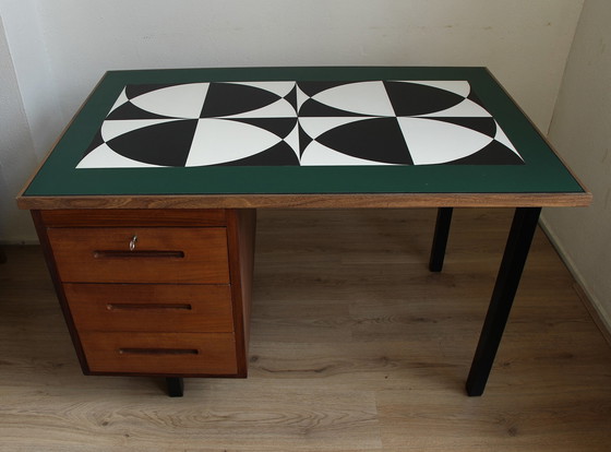 Image 1 of Philips Bureau met handgeschilderd geometrisch patroon