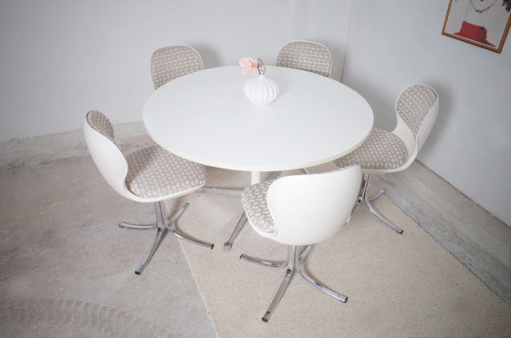 Image 1 of 5x Giroflex stoelen + Herman Miller eettafel