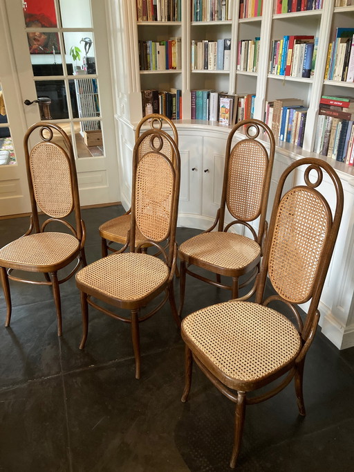 6 Thonetstoel nr.5 van Michael Thonet