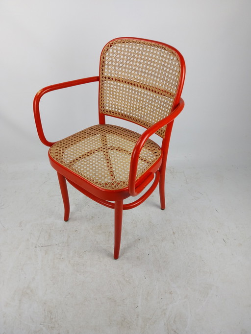 1 X Thonet 811 Armstoel Door Josef Hoffmann In Originele Rode Kleur. 