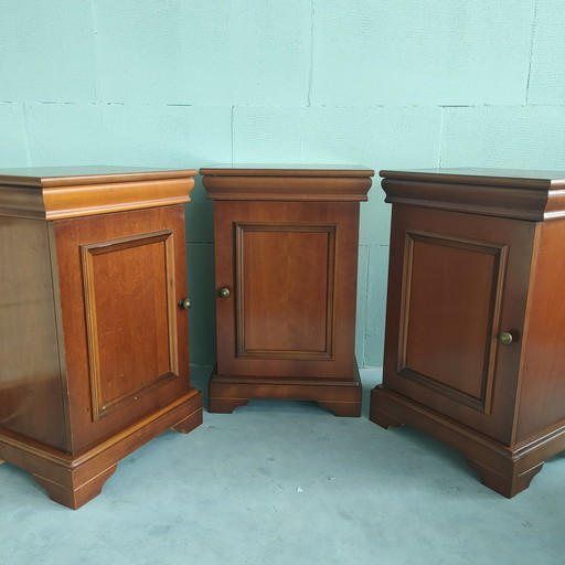 3x Klassiek Vintage Houten Nachtkastjes (zwaar)